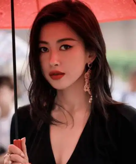 闪耀世界的朱珠中国女演员征服全球