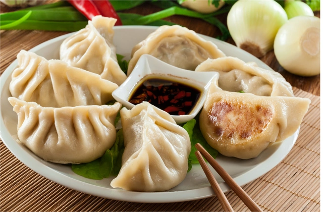 煮饺子总是破皮?做好这5点,饺子皮薄馅大不易破,好看又好吃