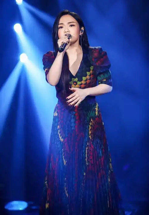 徐佳莹《歌手·当打之年》剧照图片