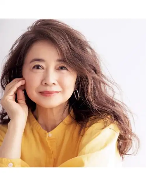 原创女人过了50岁试试这3种发型女明星们很喜欢