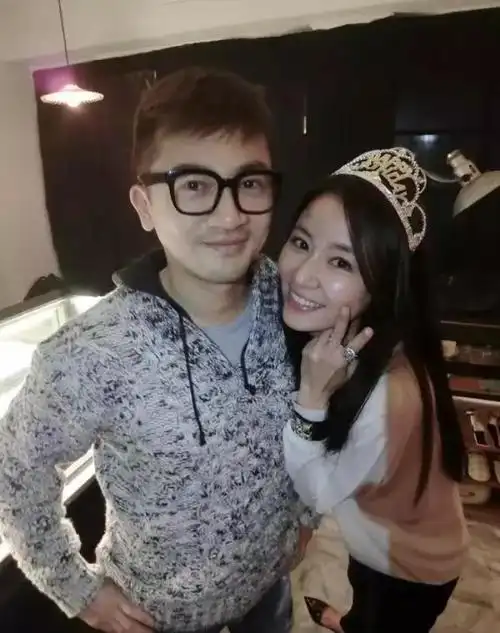 苏有朋的孩子四胞胎曝苏有朋与经纪人秘婚十年