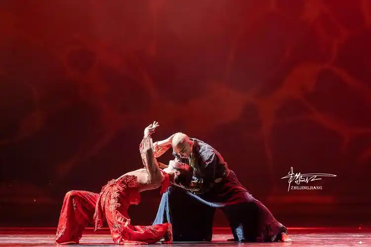 杨丽萍作品--舞剧《十面埋伏》