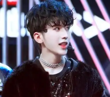 明明没有阳刚之气还硬要装成男子汉这5位男星不尴尬吗