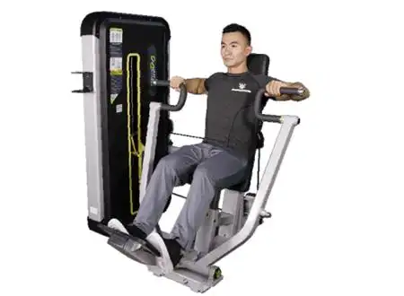 健身教练力量训练--坐姿器械推胸