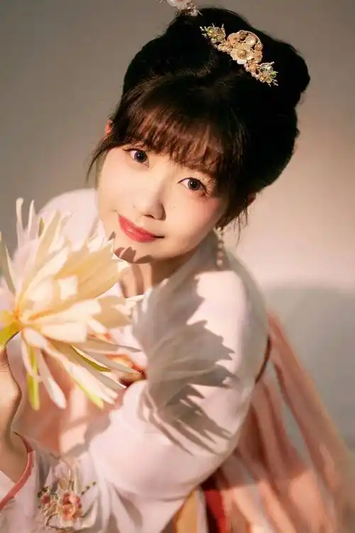 赖美云汉服仙气十足写真_赖美云_写真