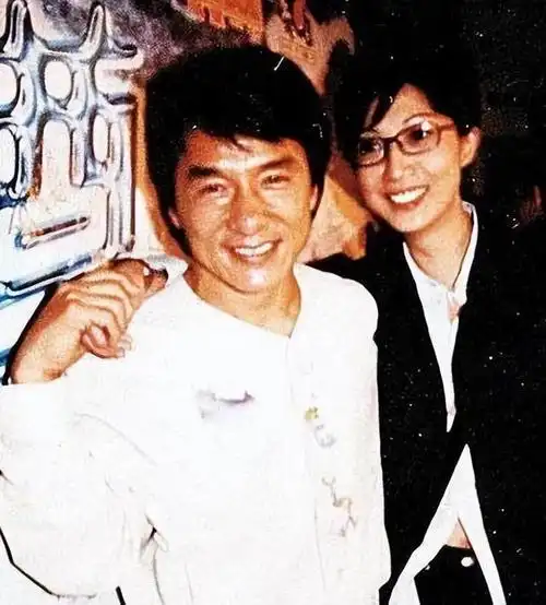 吴绮莉杀回来了林凤娇到死也不会想到成龙会做出这种决定