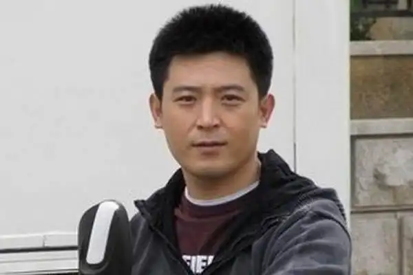 孙涛为什么那么年轻 他被网友评为第二个林志颖