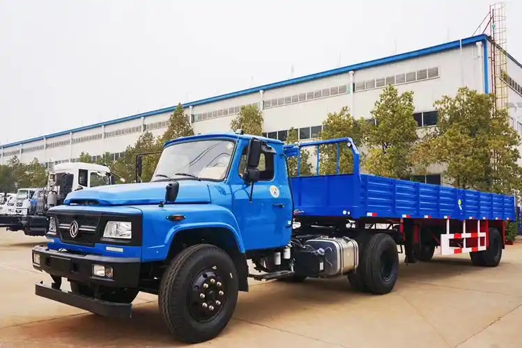 东风长头a2教练车