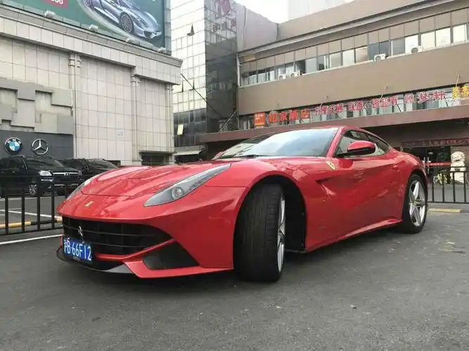 【上海二手车】2013年7月_二手法拉利 f12 berlinetta 6.
