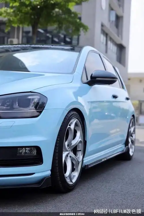 大众高尔夫lbfilm改色膜原厂漆冰川蓝