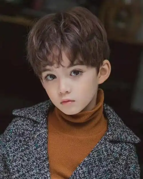 混血的基因实在太强大这个小男孩长大后又会是谁的白月光