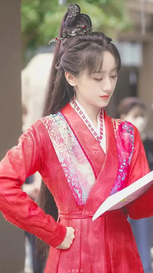 落花时节又逢君红凝袁冰妍