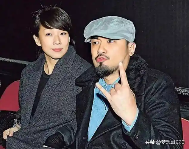 林忆莲与恭硕良2013年,林忆莲公布了恋情,两人约定不结婚,不生子,尽享