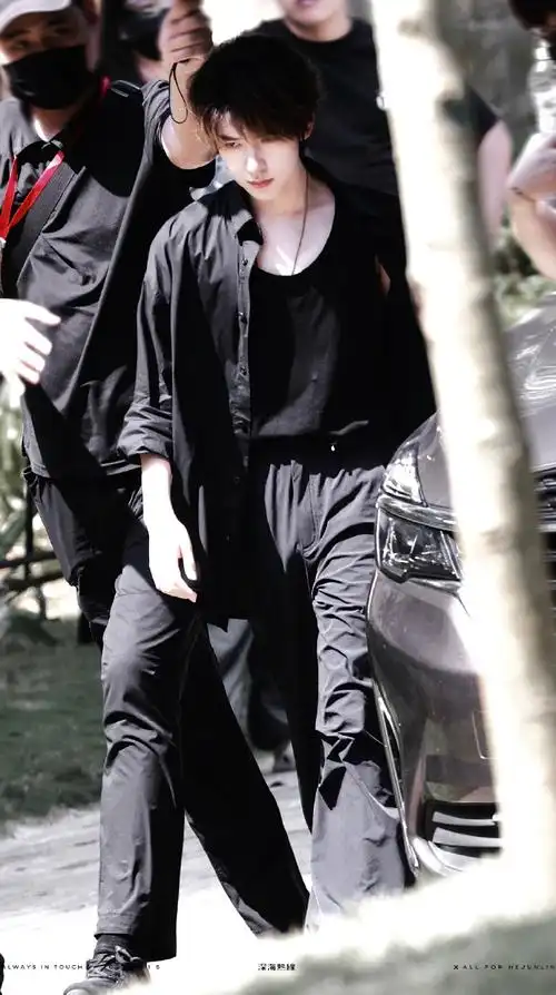 和贺峻霖一起拥抱春天##贺峻霖这是我的岛