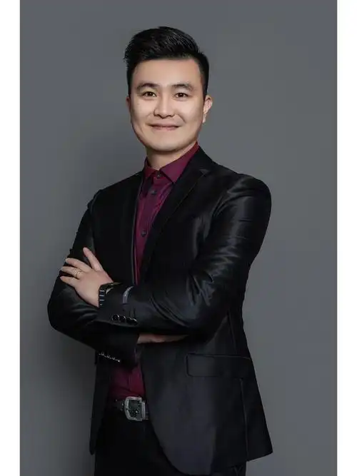 男士形象照|肖像照你需要一组高级有质感的形象照开启你的职业生涯的