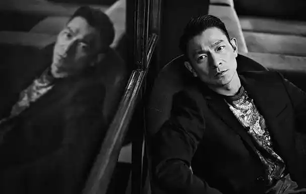 刘德华父亲刘礼离世,华仔天地变黑白,巨星的父子故事终幕