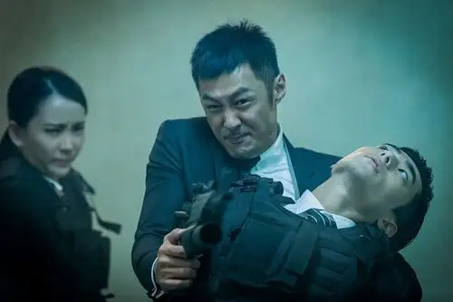 如何评价《无间道2》中,余文乐扮演的陈永仁?