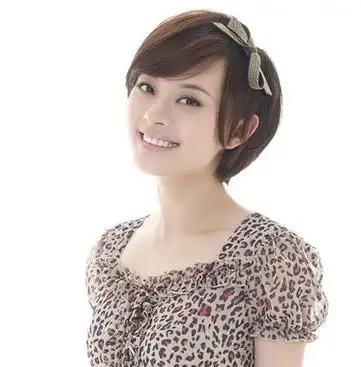 方脸明星的同款发型