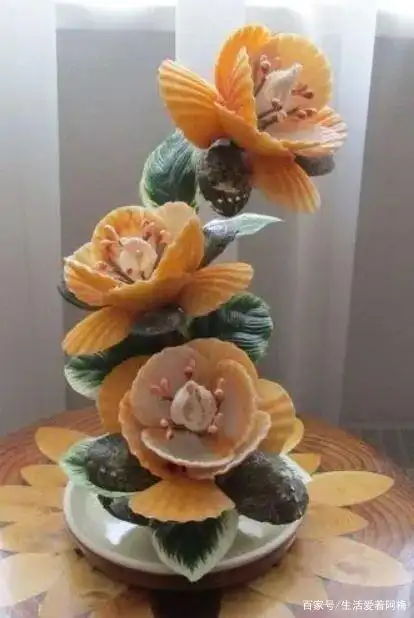 再普通的贝壳也能做出精致的工艺品,贝壳开出花儿来,花甲就能做