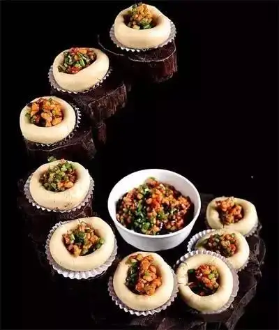 令人眼前一亮的九道创新菜品制作 创造出不一样的天地