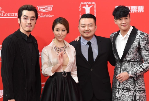 林心如前男友唐季礼送祝福粉丝大呼祝福你