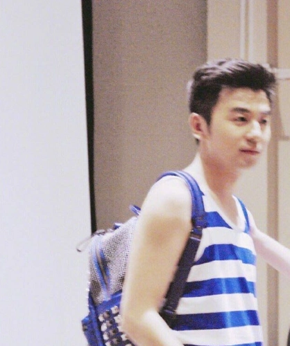 雷佳音六年前照片刷爆微博,年轻时的蔡少芬才叫神颜