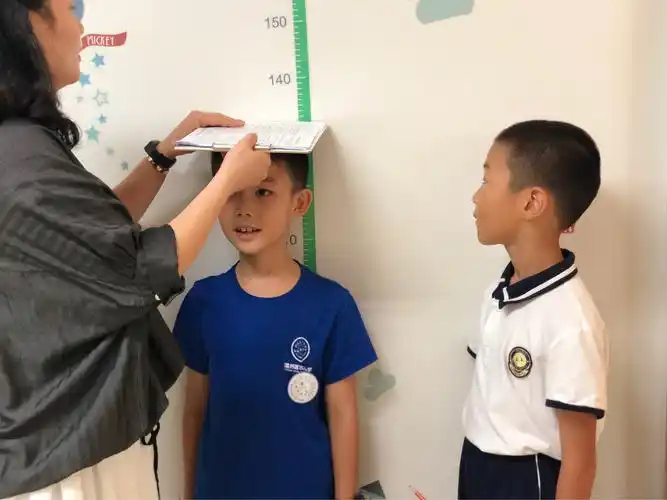 快乐读书吧——道尔顿芽儿百班千人第十五期《动物量身高》导读活动记