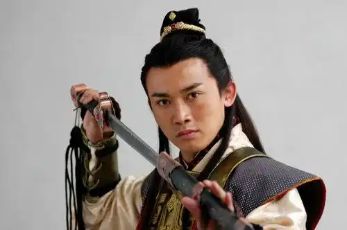 > 正文   聂远      注意到他是从《上错花轿嫁对郎》开始的,他的古装