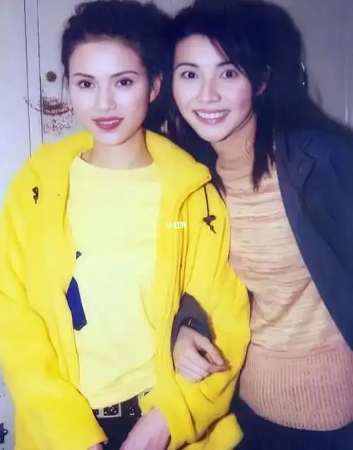 李若彤_港风_李若彤_娱乐_明星娱乐资讯