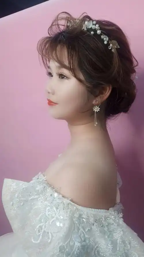 很漂亮的新娘妆