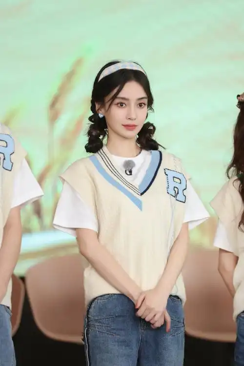 杨颖奔跑吧丸子头九宫格剧照##杨颖奔跑吧丸子头剧照