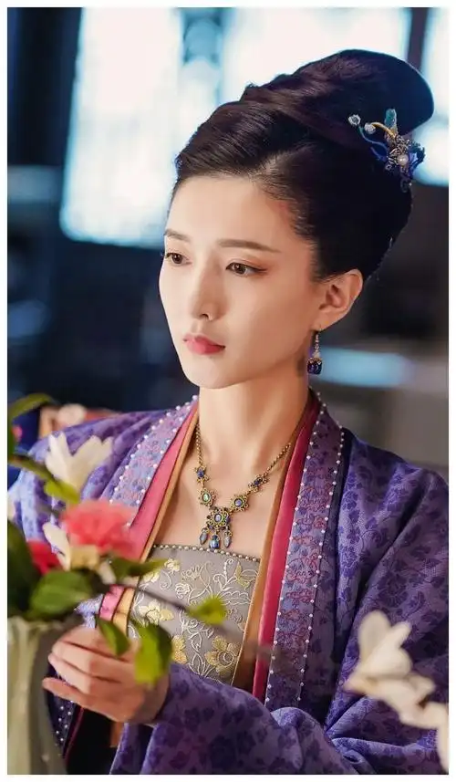 江疏影演过的十大角色,《九州缥缈录》是她的首部古装,第六爆红