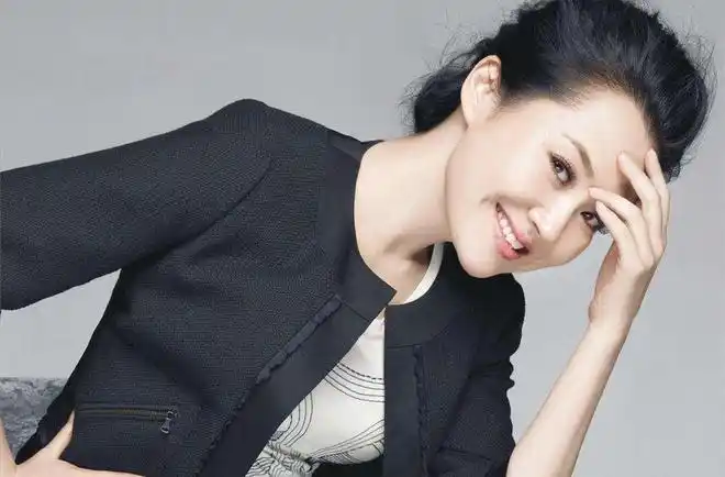 同为50岁女明星,许晴依然美女少女,而她却容颜苍老,美人迟暮_网易订阅