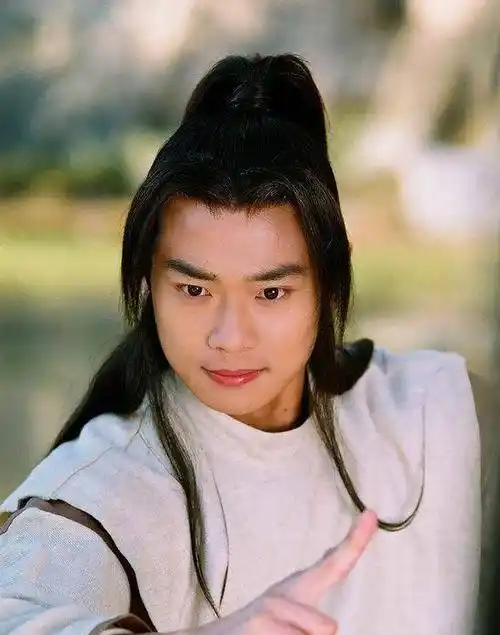 童星c位曹骏评级排名最后一位,当年他可是部部大男主啊_感觉_唐一菲