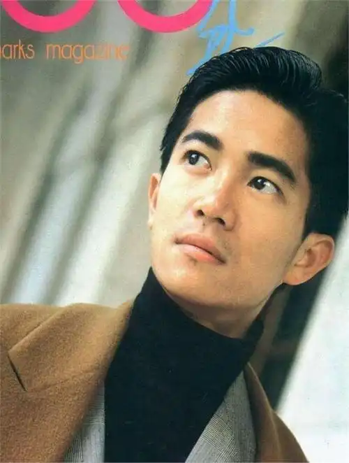 脆弱的陈百强:一句玩笑话和张国荣翻脸,痛失最爱第3年就去世