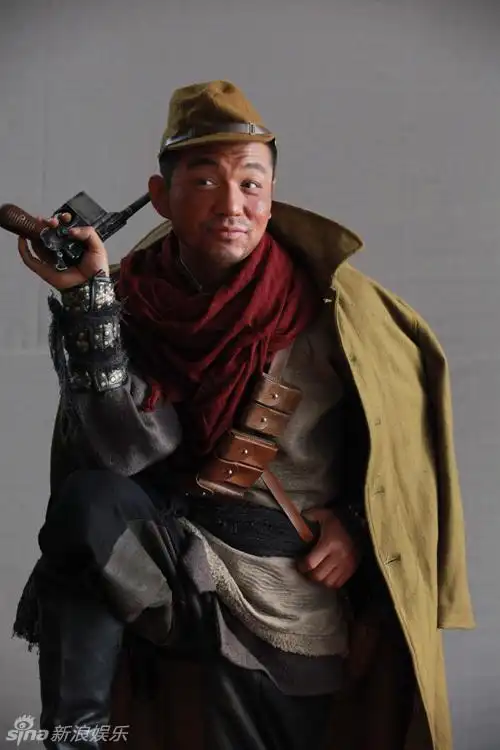 邢佳栋表情逗趣