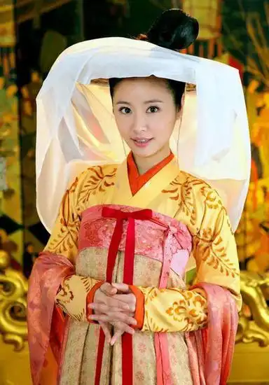 《倾世皇妃》曝定妆照,林心如演绎不老传说