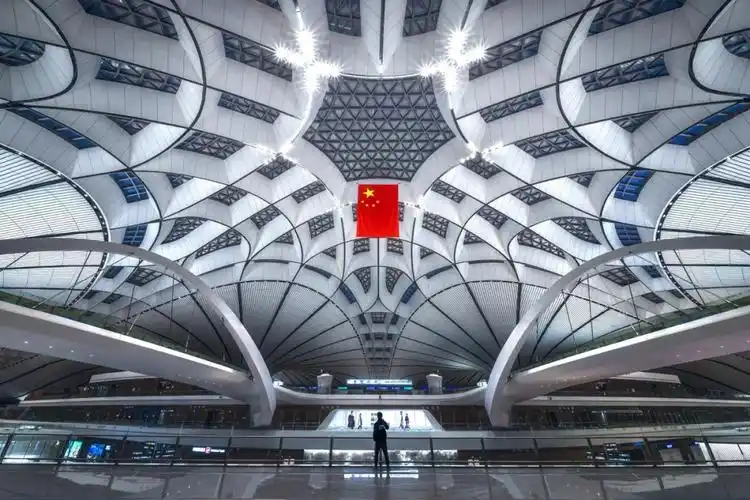 摄影  #旅行  #北京大兴国际机场  因为自己太懒而买错时间来到了