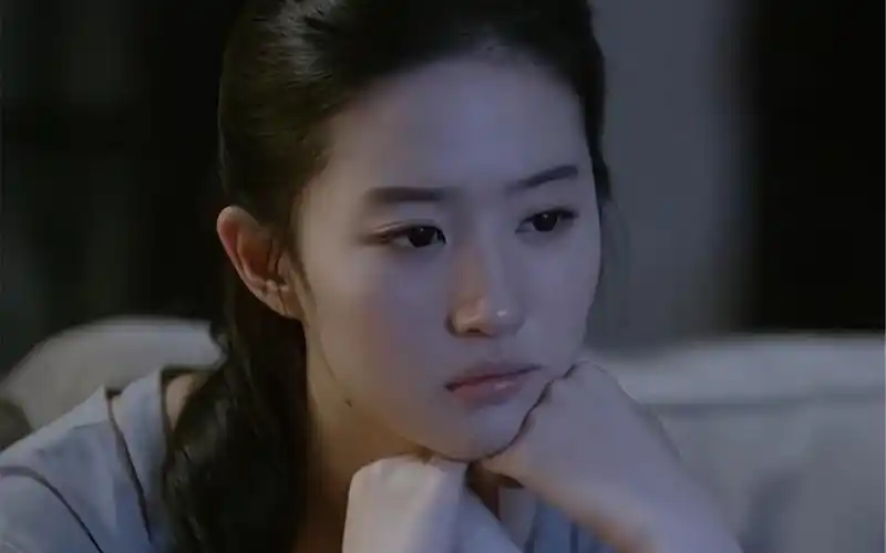 这么美的一张脸都能爱而不得 #第三种爱情 #刘亦菲