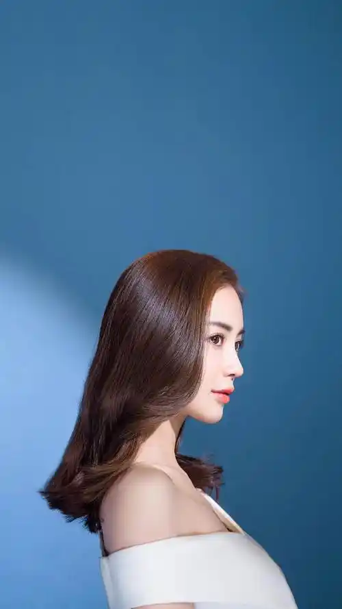 ui小邓从黄桃罐头啊转采于2020-11-20 18:25:55杨颖头像 — 侧脸(女)