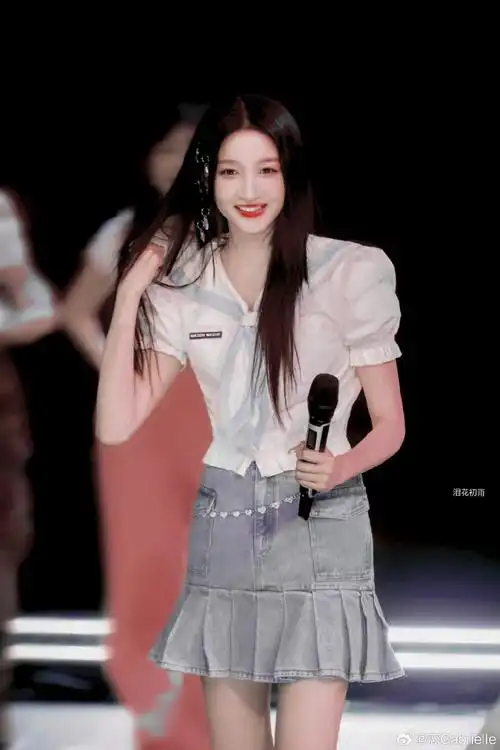 关晓彤烟花少年##关晓彤严晓丹##关晓彤##关晓彤王牌