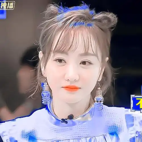 2020年12月6日 21:02   关注  杨蓉 爱豆头像 杨蓉头像 许辄 评