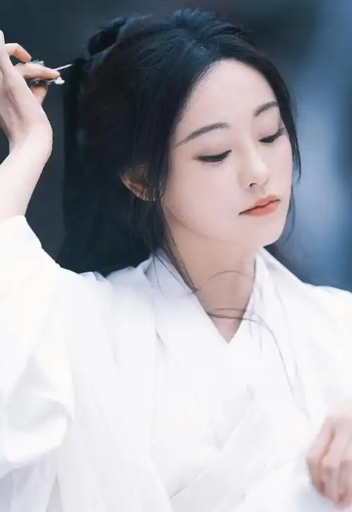 清冷感古装##祝绪丹请把古装焊在身上#祝绪丹真的好适合古装,一袭白衣