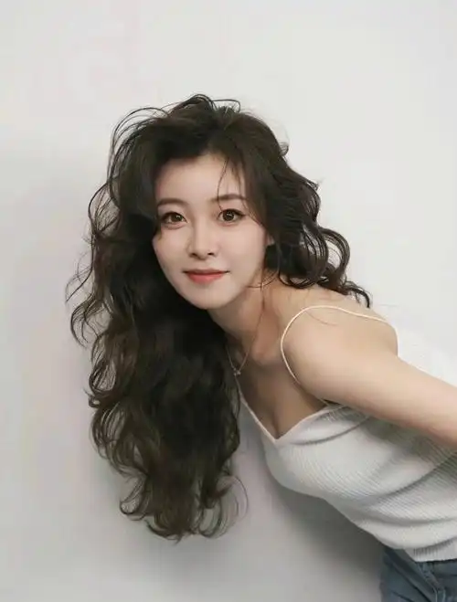 发根烫到发尾的发型也太好看啦吧从发根开始