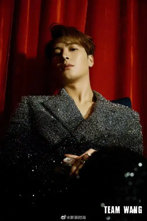 一起看看@王嘉尔@白敬亭@tfboys-易烊千玺@钟楚曦@倪妮v@鞠婧祎@龚俊