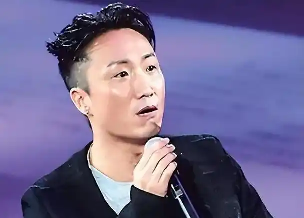 一场演唱会,暴露了郑中基的"乐坛实力",他给所有明星上了一课