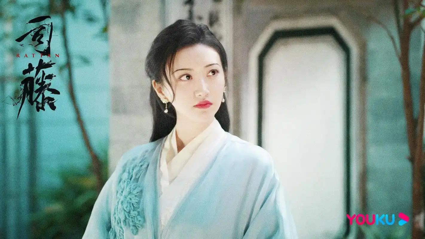 造型师想给人一种司藤很敢穿的感受