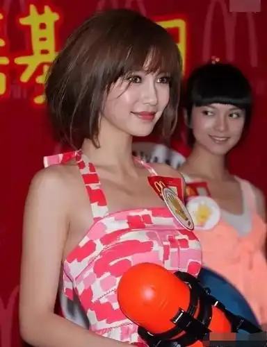 说angelababy整容当看到这组早期照片你们还会如此认为吗