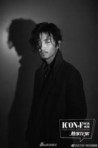 陈晓蓄胡须变型男荷尔蒙爆棚 雅痞不羁深沉内敛