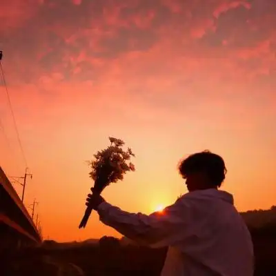 文艺唯美浪漫优质/我喜欢你的故事,更喜欢故事里的你_男生头像_我要